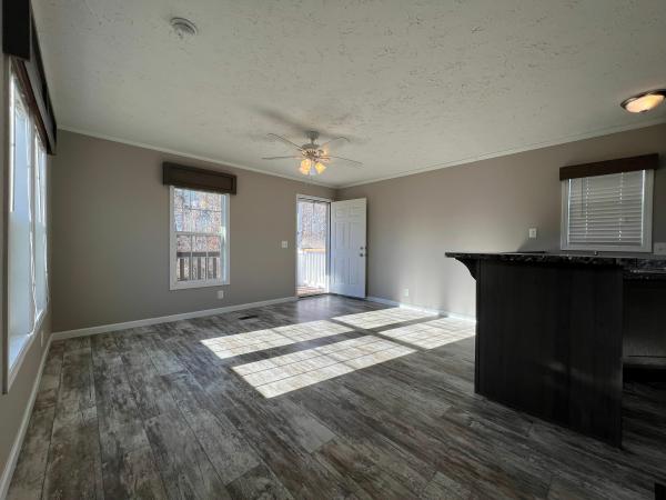 2018 Clayton Homes Inc Yes Mobile Home