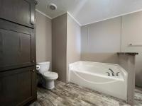 2018 Clayton Homes Inc Yes Mobile Home