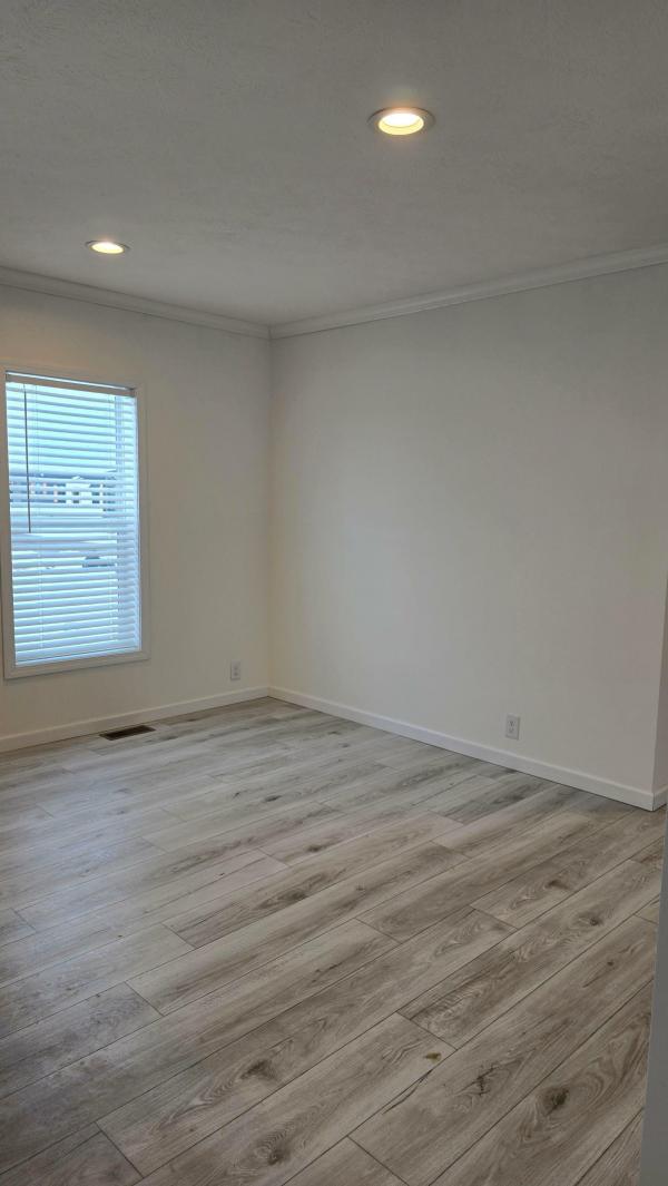 2026 Skyline 211 2LN674  Home