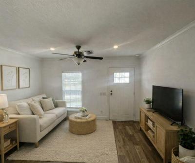 Photo 3 of 21 of home located at 5 Albert St Lake Placid, FL 33852