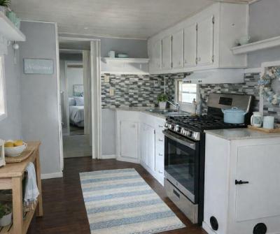 Photo 2 of 13 of home located at 38706 Daughtery D16 Zephyrhills, FL 33540