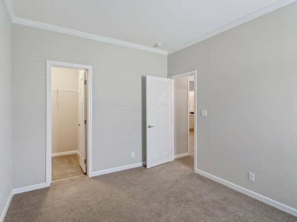 2022 340TL28562E  Home