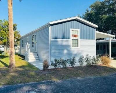 Photo 2 of 13 of home located at 900 Aqua Isle Blvd, #B28 Labelle, FL 33935
