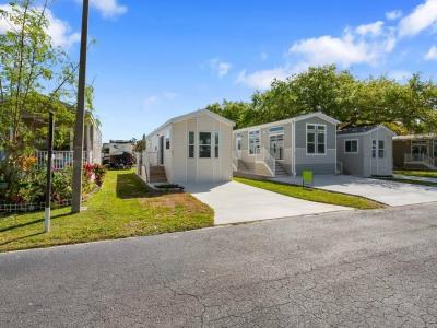 Photo 2 of 8 of home located at 900 Aqua Isle Blvd., # K18 Labelle, FL 33935