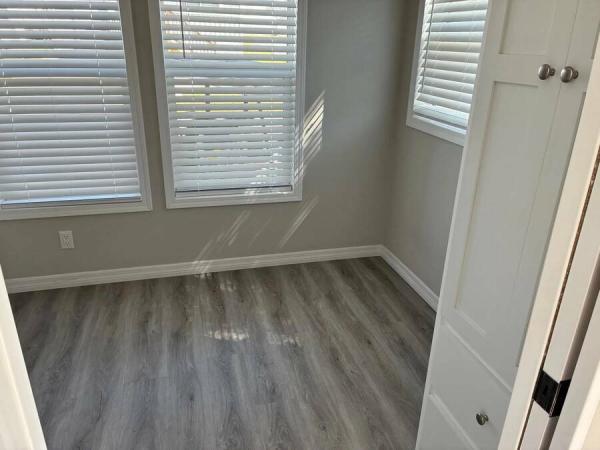 2023 360HK12422A  Home