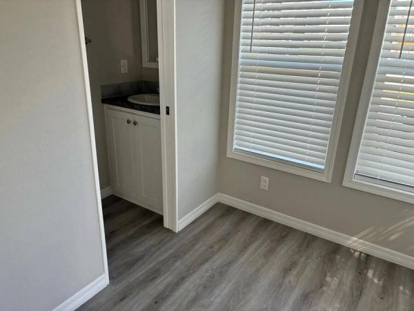 2023 360HK12422A  Home