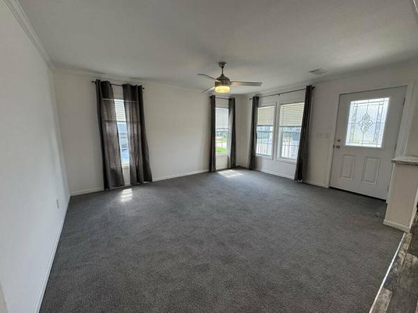 2023 SIG 4523E  Home