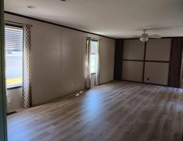 2023 96PLH16763RH23S  Home