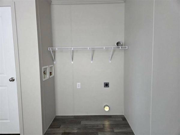 2022 FGS1436FEHC1  Home