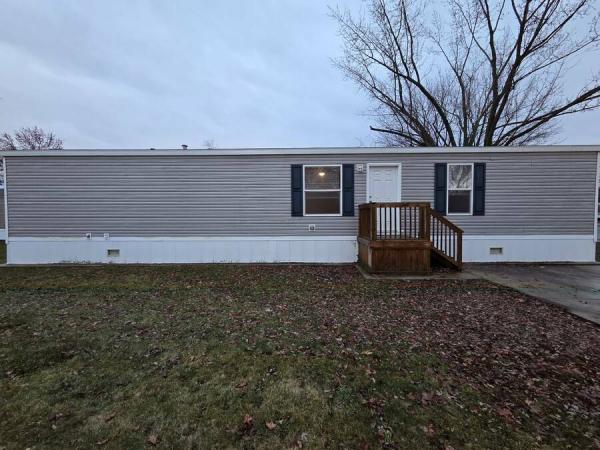 2021 RA1652 201  Home