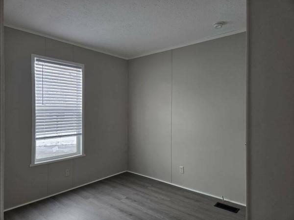 2021 RA1652 201  Home