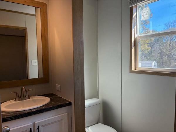 2023 30CEJ16663AH22  Home