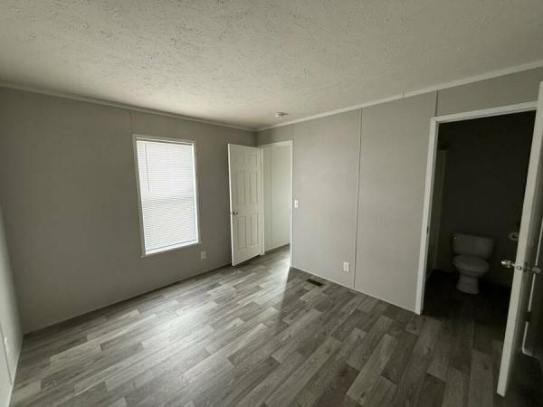 2022 RFN1664 9BFC1  Home