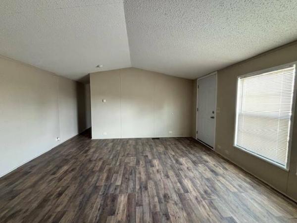 Photo 1 of 2 of home located at 2220 Dunkelburg Rd Lot#731 Fort Wayne, IN 46819