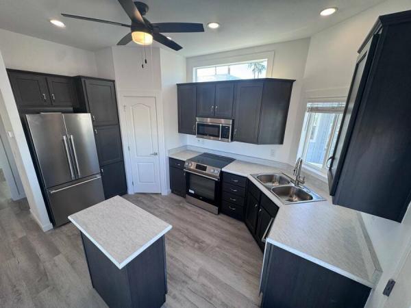 2025 120MA11351J  Home