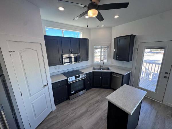 2025 120MA11351J  Home