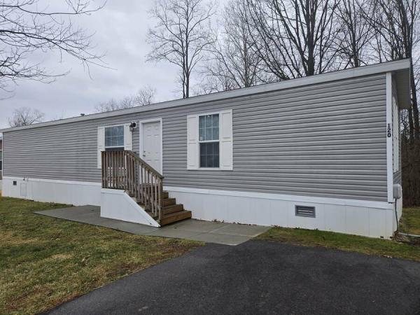 Photo 1 of 2 of home located at 120 Sparrow Dr Elsmere, KY 41018