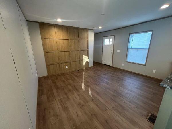 2022 76CEJ16663AH22  Home