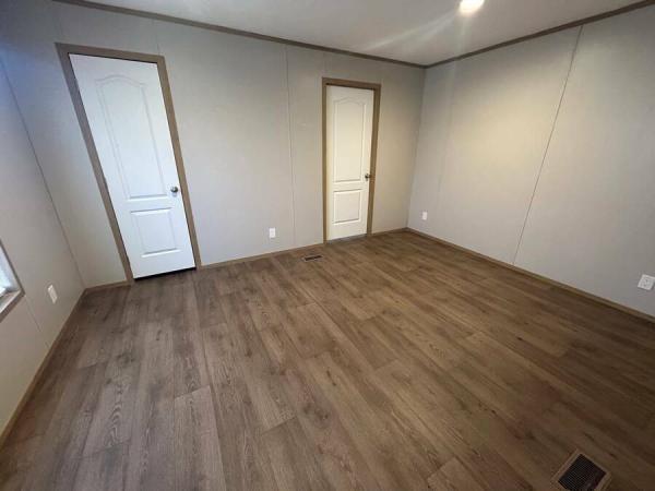 2022 76CEJ16663AH22  Home