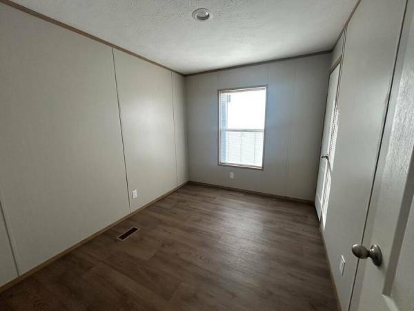 2022 76CEJ16663AH22  Home