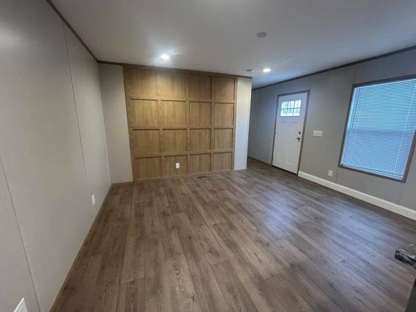 2021 76CEJ16663AH22  Home