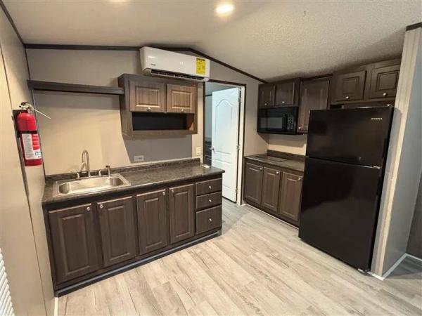 2019 580BE443XHE30054G  Home