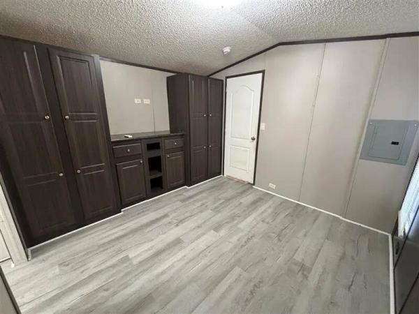 2019 580BE443XHE30054G  Home