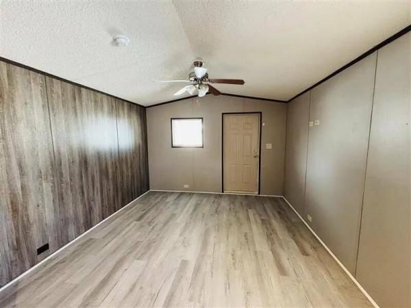 2019 580BE443XHE30054G  Home