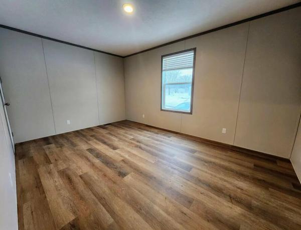 2023 96PLH16763RH23S  Home