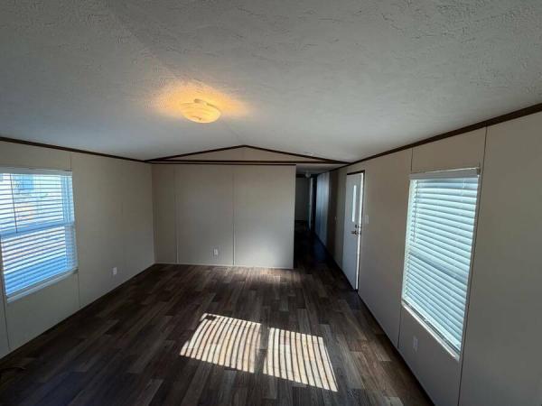 2022 97TRS14663AH23  Home