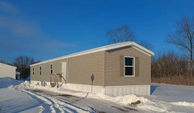 Mobile Home at 61 Willow Street Crestline, OH 44827