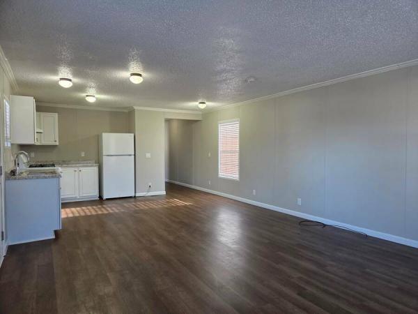 2017 MOJAVE6703FM  Home