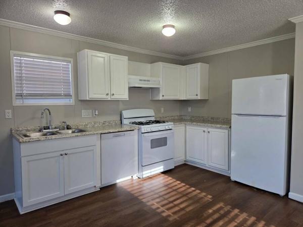 2017 MOJAVE6703FM  Home