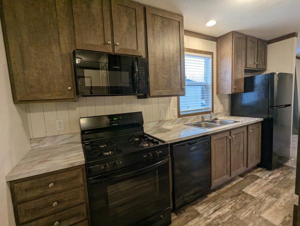 2022 Clayton Pulse 5616-708  Home