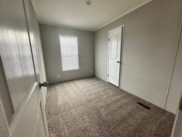 2022 Champion Redman Advantage II  Home