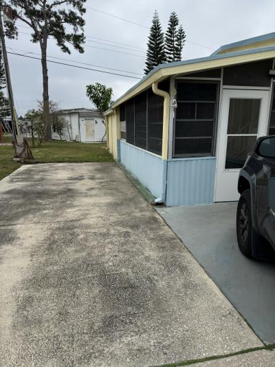 Photo 3 of 12 of home located at 63 Bonny Shores Dr Lakeland, FL 33801