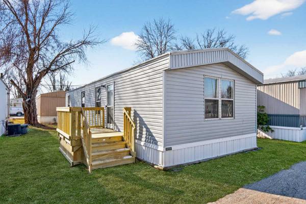 1999 CLAYTON Mobile Home For Sale