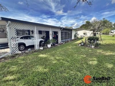 Photo 3 of 27 of home located at 158 Azalea Drive Fruitland Park, FL 34731