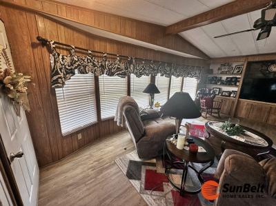 Photo 5 of 27 of home located at 158 Azalea Drive Fruitland Park, FL 34731