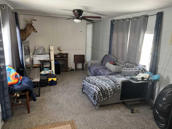 1973 Hampton Manufactured Home