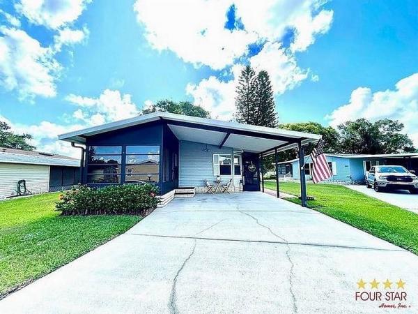 Photo 1 of 2 of home located at 3085 Cross Creek Ct Saint Cloud, FL 34769