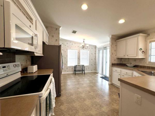 2006 FLEE LifeStages Series Manufactured Home