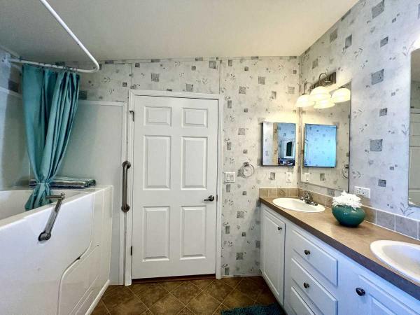 2006 FLEE LifeStages Series Manufactured Home