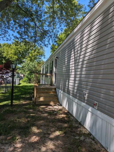 Photo 5 of 26 of home located at 4950 West Farm Road 156 #25 Springfield, MO 65807