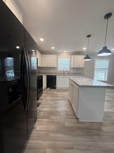 Photo 4 of 33 of home located at 4000 E 134th Street #1001 Chicago, IL 60633