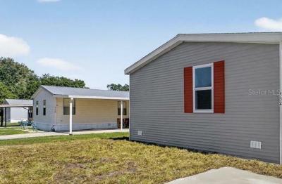 Photo 3 of 6 of home located at 24116 Armadillo Road Astor, FL 32102