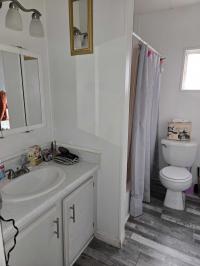 1982 Commodore Paramount Manufactured Home