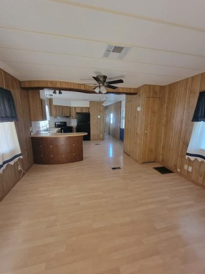 Photo 5 of 17 of home located at 10401 N. Cave Creek Rd. #280 Phoenix, AZ 85020