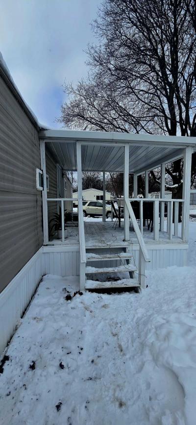 Photo 4 of 19 of home located at 302 Brittany Drive #210 Lansing, MI 48906