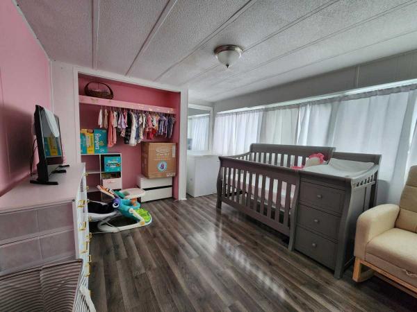 1974 Windsor Manufactured Home